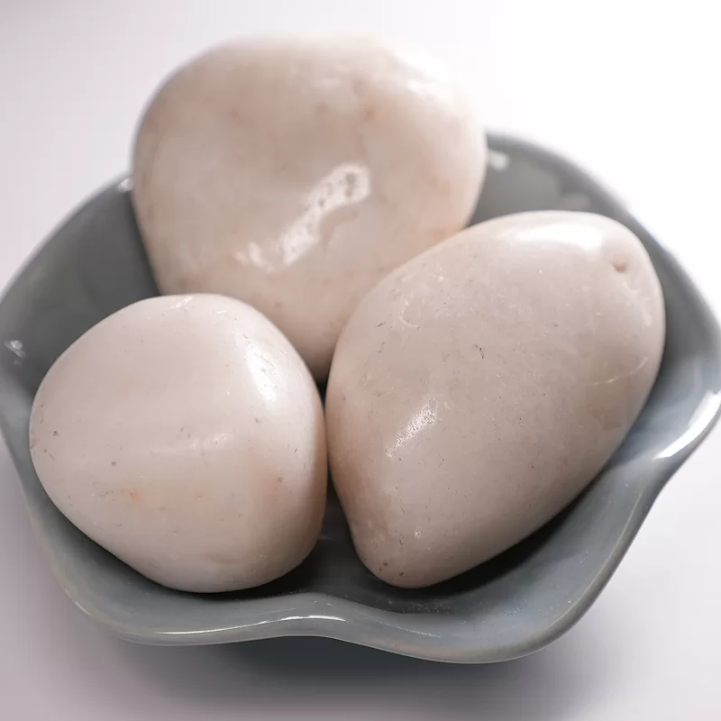 公園の造園のための自然なカラフル/白/黒/黄色の丸石